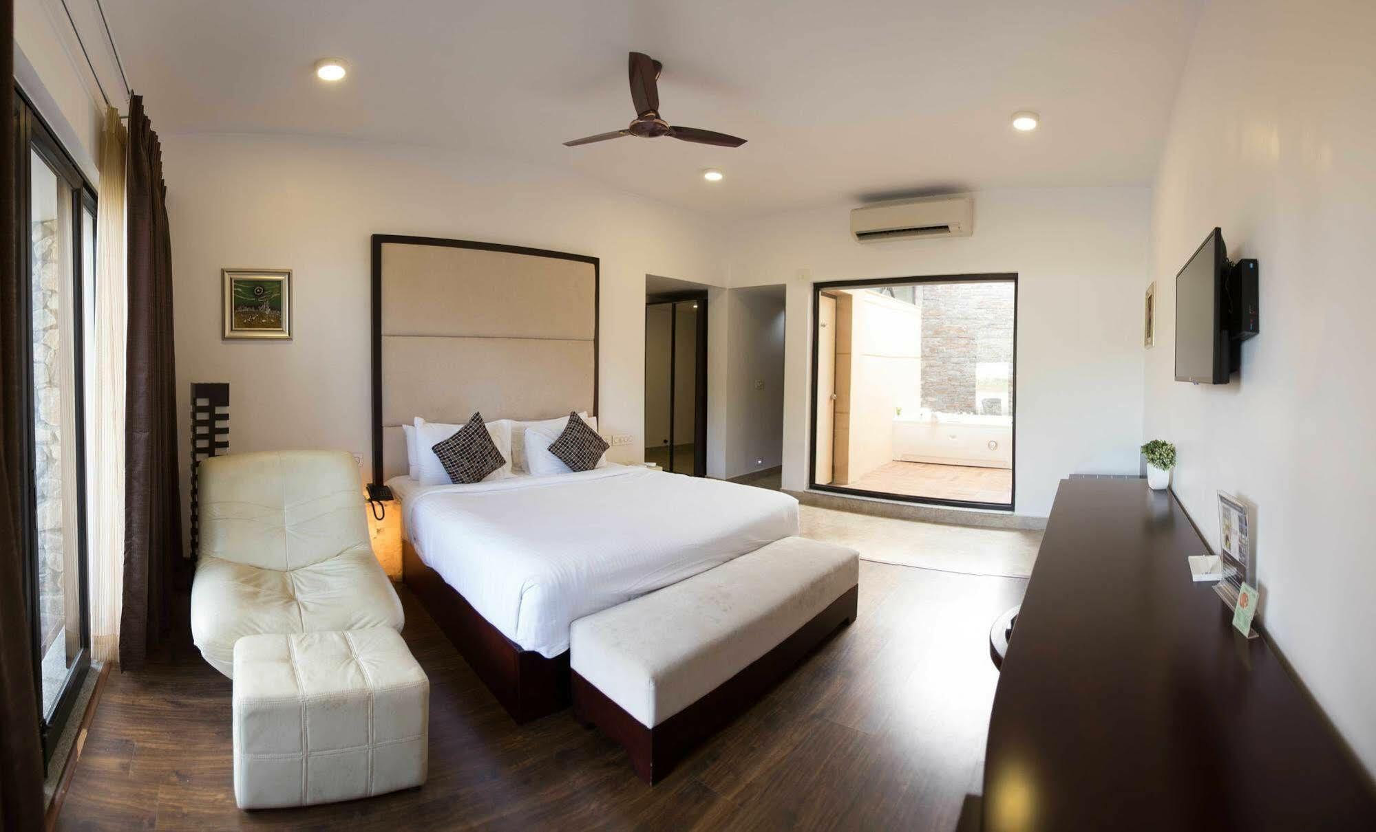 Anora Beach Resort Mahabalipuram Kūvattūr Esterno foto